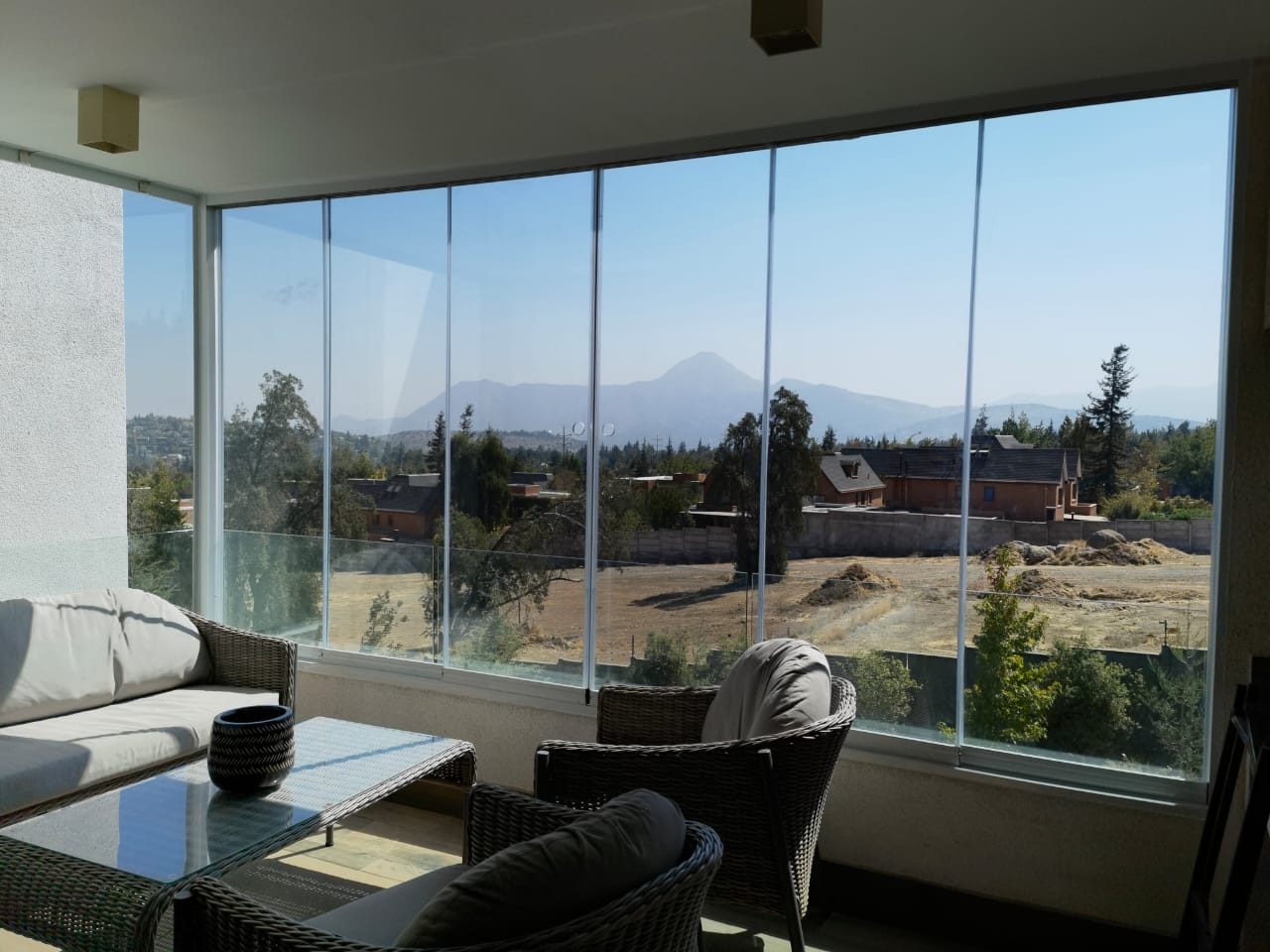 Terraza con vista a la cordillera